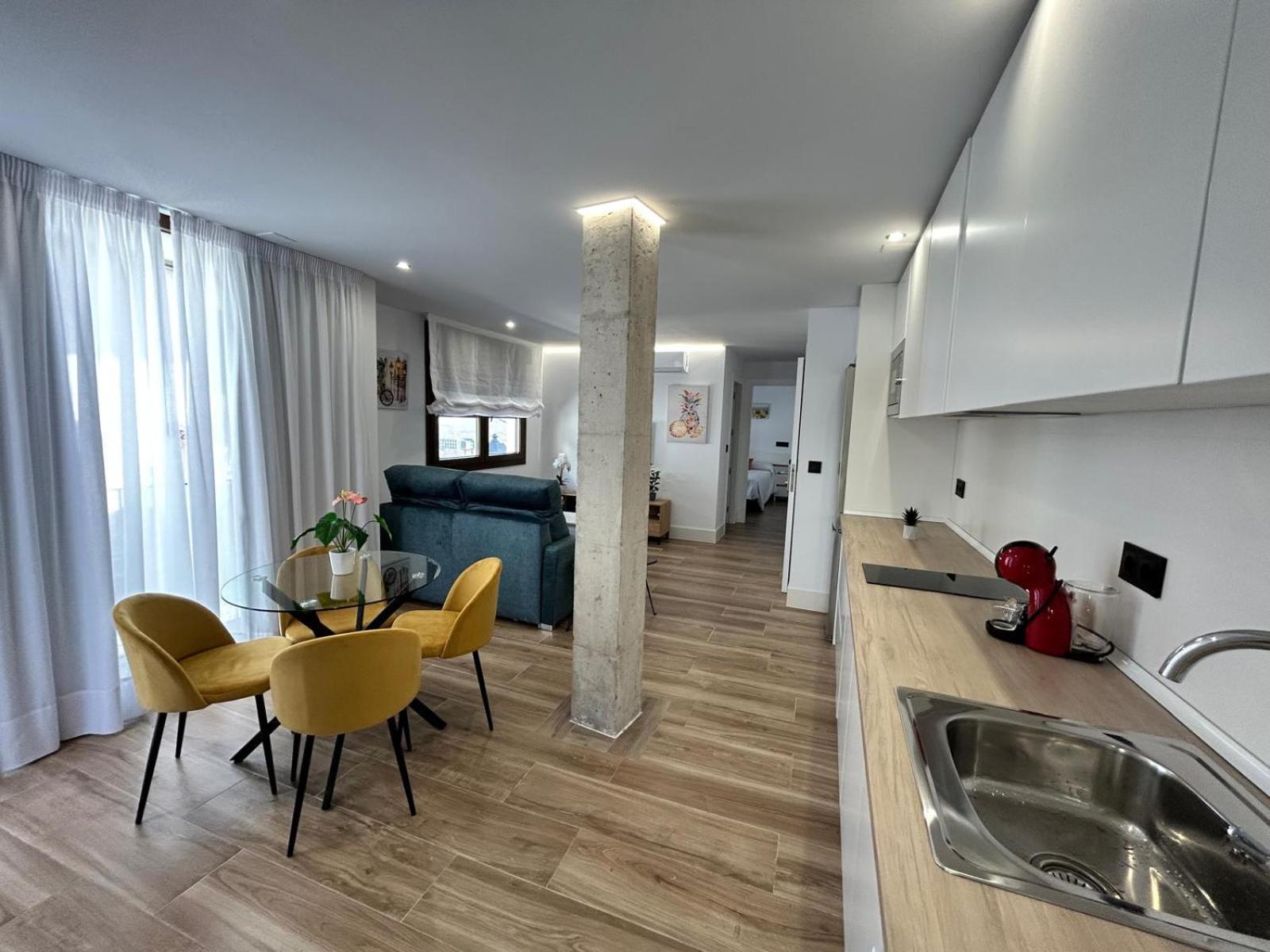1º B Apartamento Juan Robledo En Centro Ciudad Andújar Esterno foto